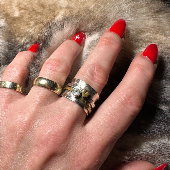 925 Sterling Silver & Bronze Hammered Spinner Ring - Picture 10 of 13